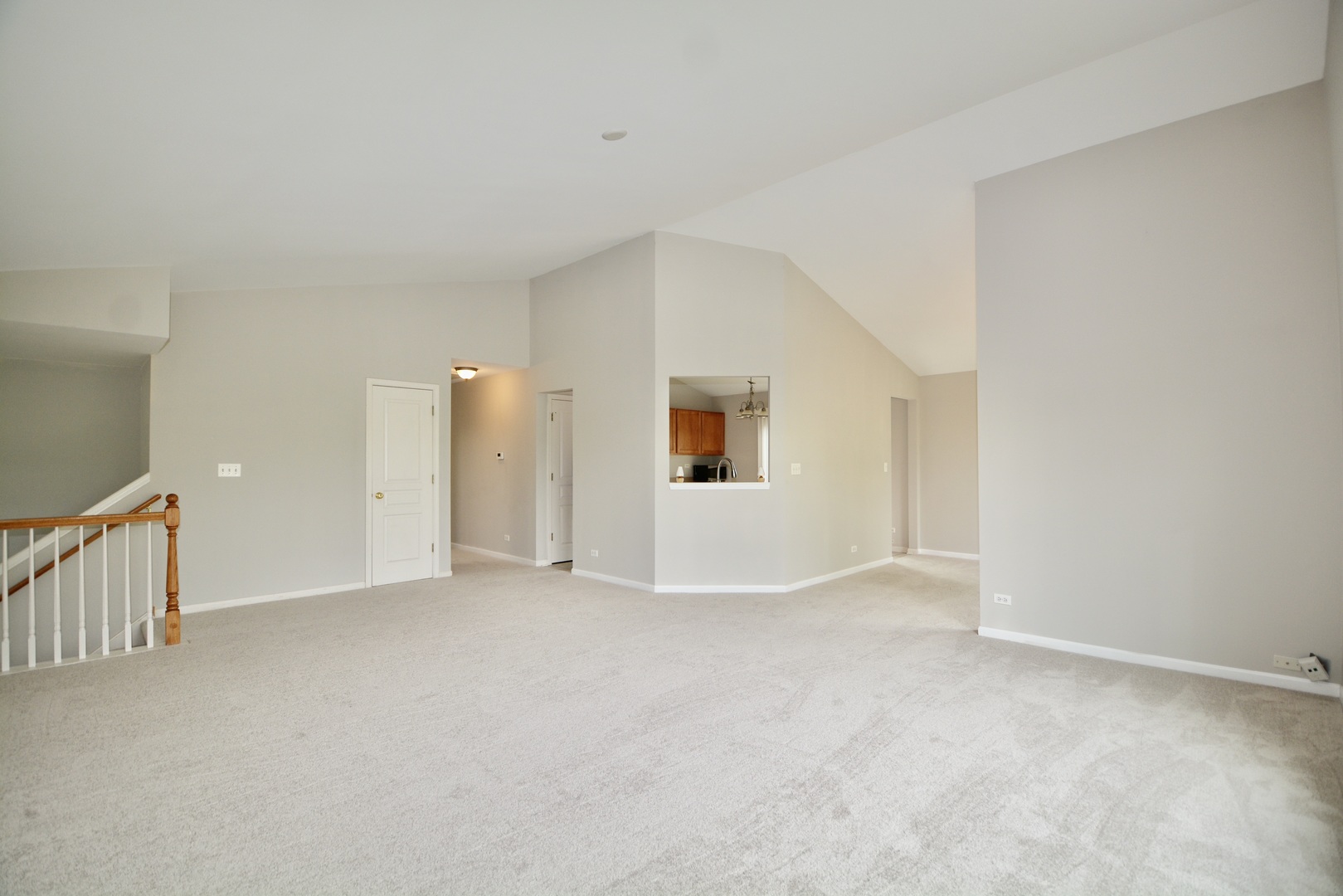 512 Metropolitan Street Aurora, IL 60502 - Photo 3 of 15