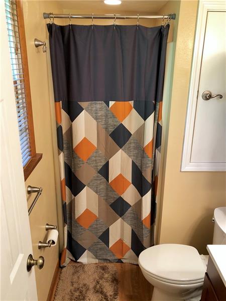 741 North Whitmore Road North Huntingdon, PA 15642 - Photo 12 of 24 Master bath.