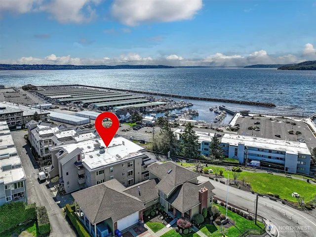 a view of yard with outdoor seating