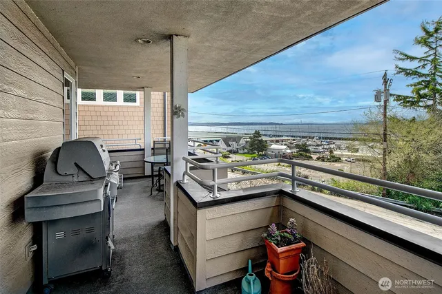 a view of a large building