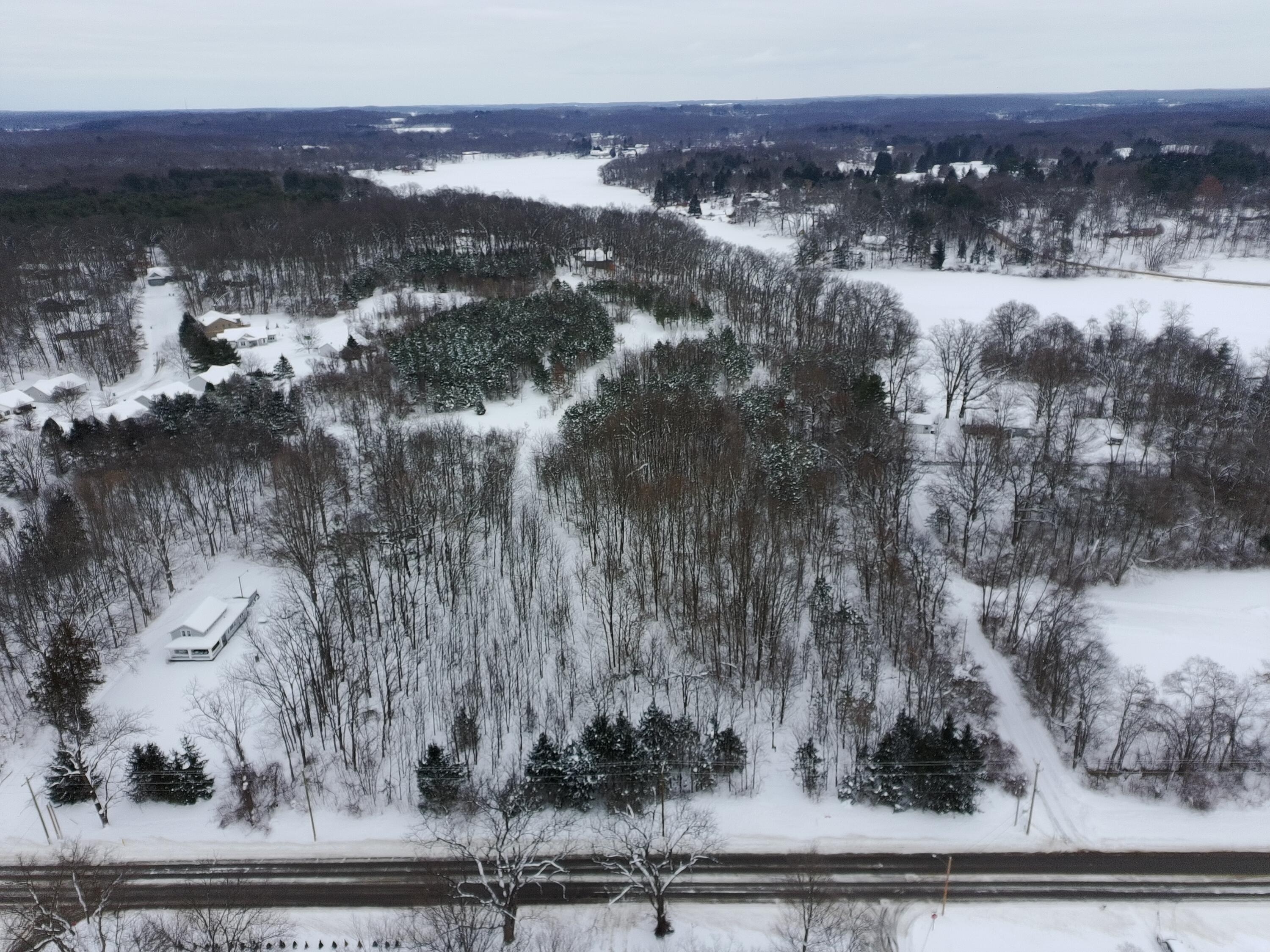 55901 Colby Street Dowagiac, MI 49047 - Photo 9 of 12 PTSC_0468