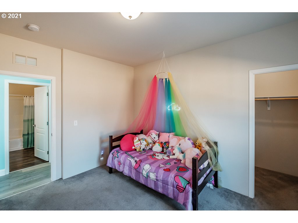 5063 D Street Springfield, OR 97478 - Photo 21 of 24