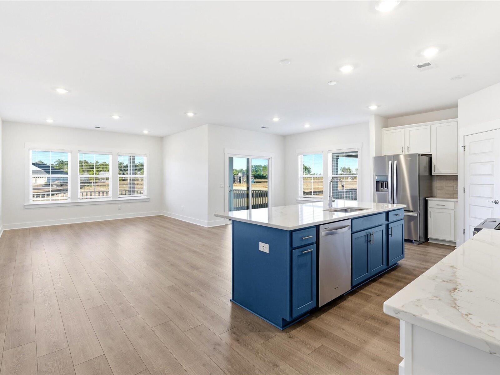 350 Calm Water Way Summerville, SC 29486 - Photo 13 of 61 24-aeac2244-938a-4078-93ae-7e210bfdf842