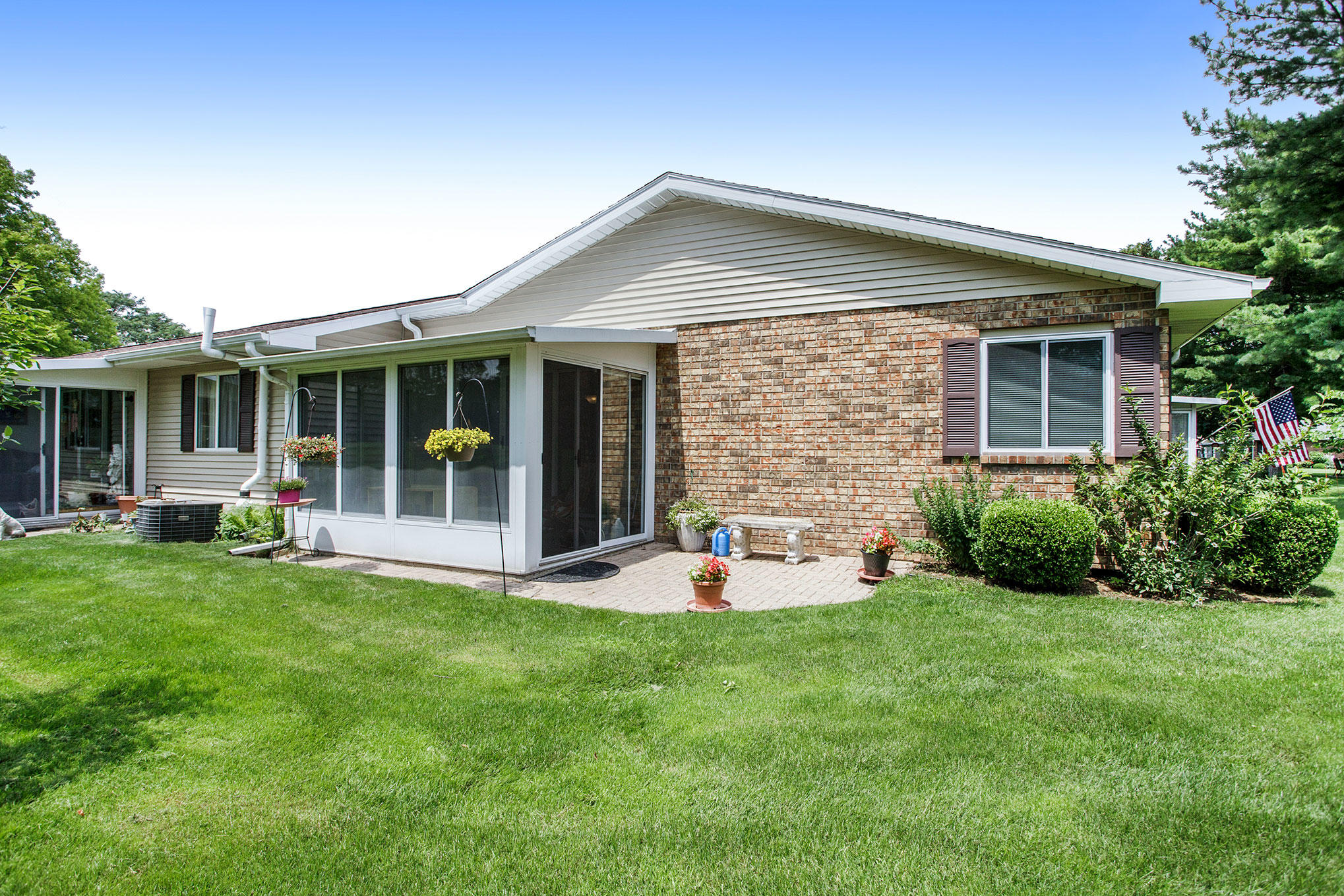 5178 Green Meadow Road Kalamazoo, MI 49009 - Photo 2 of 15 _MG_0057