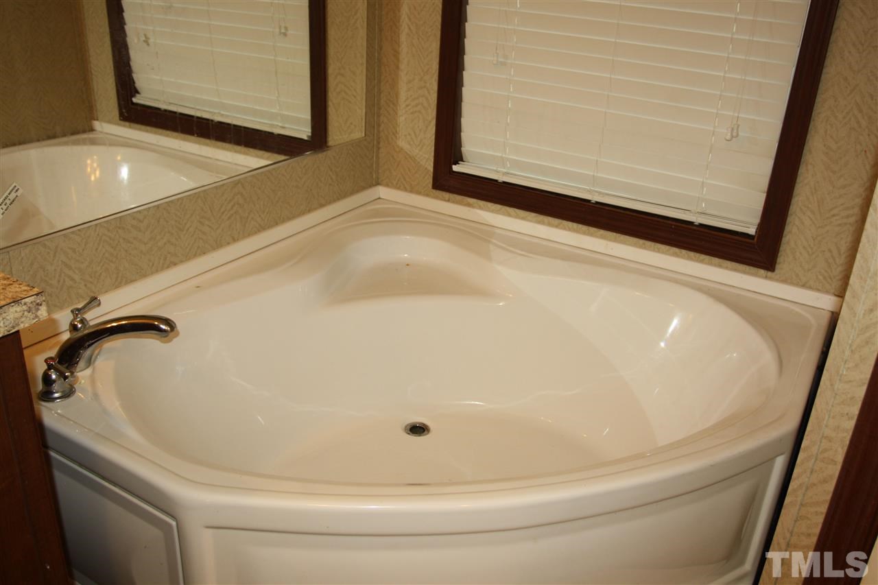 102 Rural Crossing Pikeville, NC 27863 - Photo 14 of 16 Gallery Image 14
