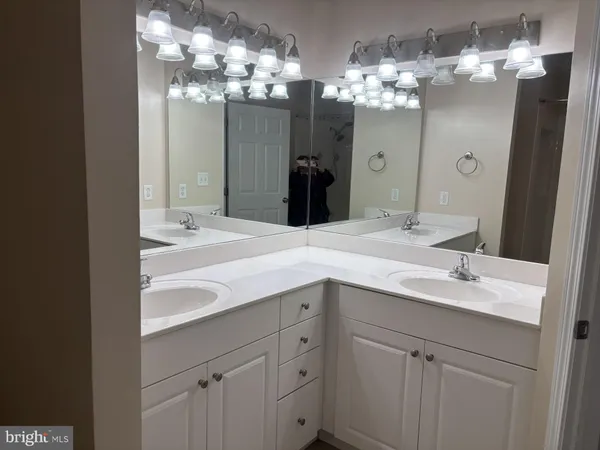 $345,000 | 507 Sunset View Terrace Southeast, Unit 202, Leesburg, VA 20175