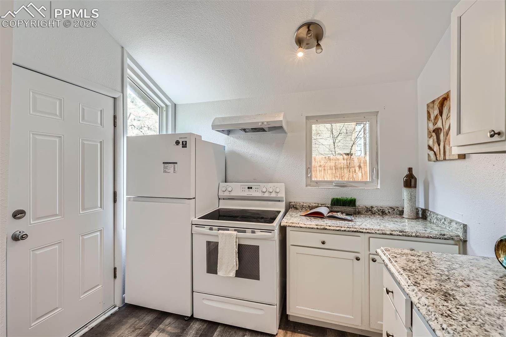 2 Narrows Road Manitou Springs, CO 80829 - Photo 13 of 26 Gallery Image 13