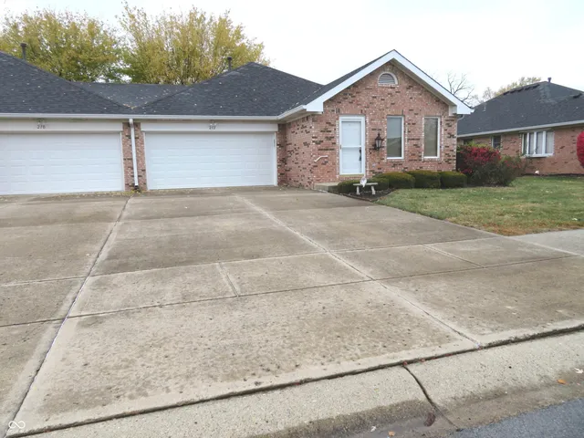 $245,000 | 212 Hamilton Street, Brownsburg, IN 46112