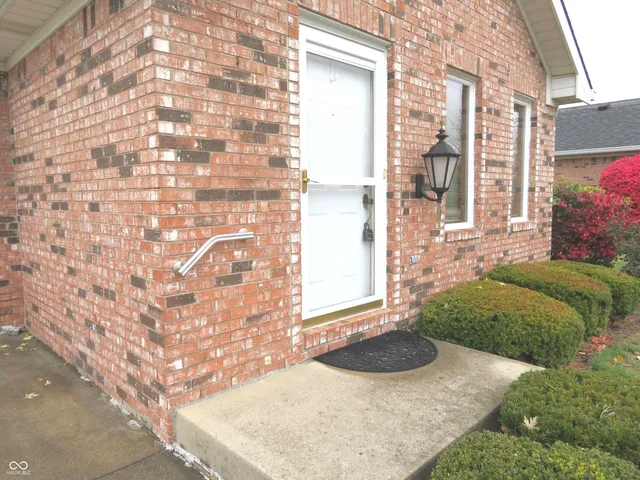 $245,000 | 212 Hamilton Street, Brownsburg, IN 46112