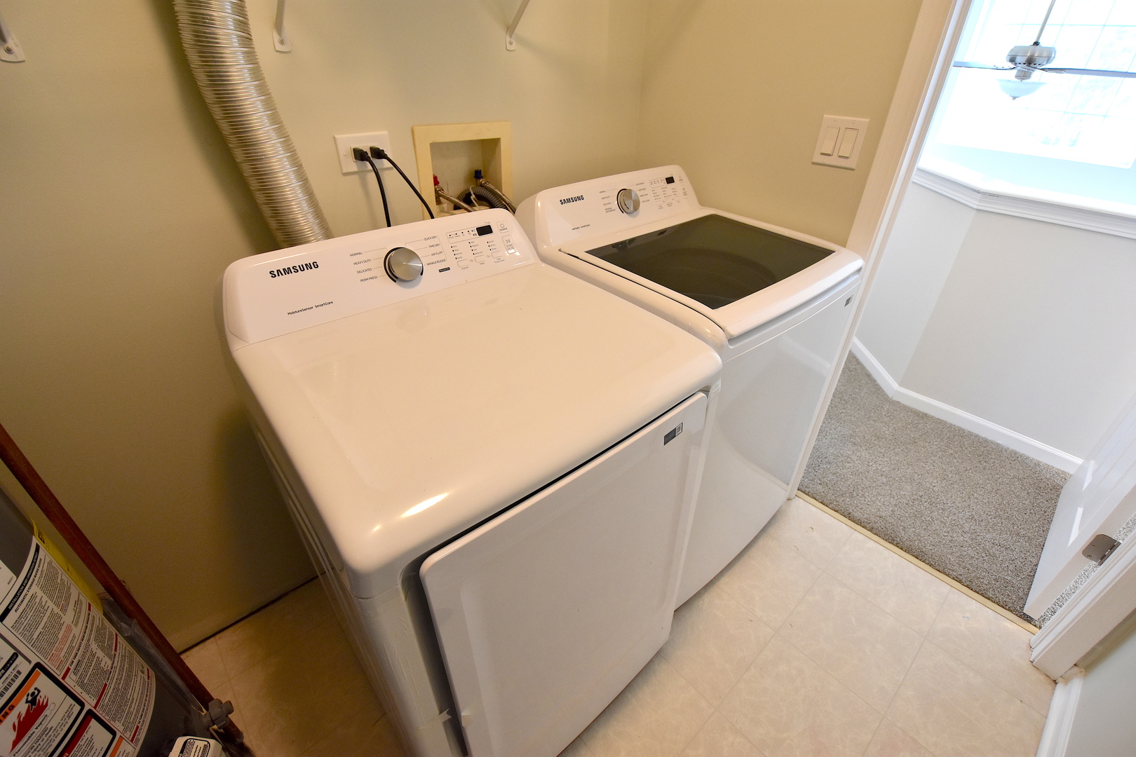 2341 Reflections Drive Aurora, IL 60502 - Photo 19 of 21 a utility room with dryer and washer
