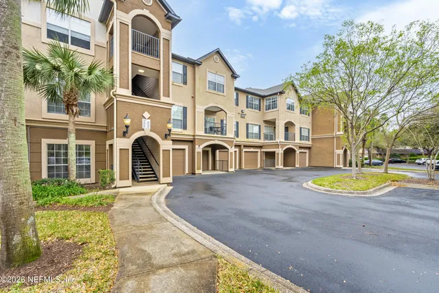 $1,400 | 10961 Burnt Mill Road, Unit 935, Jacksonville, FL 32256