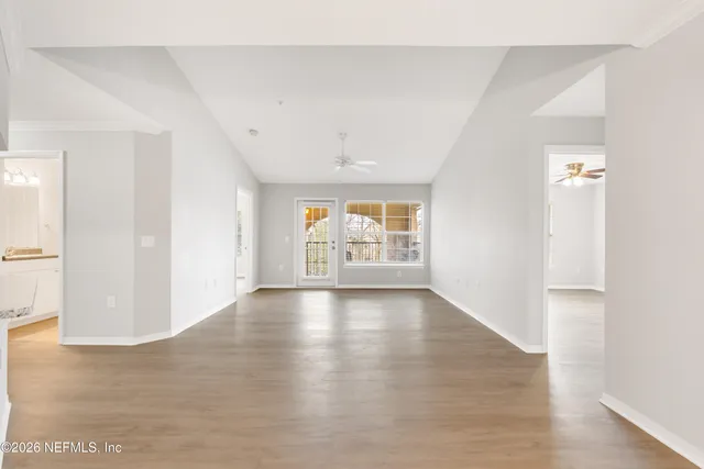 $1,400 | 10961 Burnt Mill Road, Unit 935, Jacksonville, FL 32256