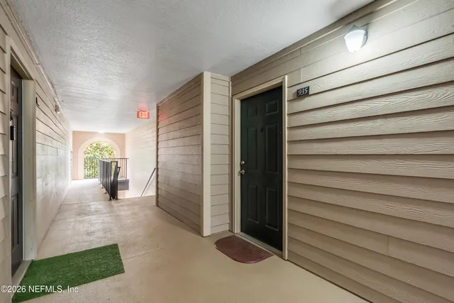 $1,400 | 10961 Burnt Mill Road, Unit 935, Jacksonville, FL 32256
