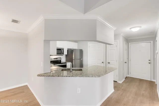 $1,400 | 10961 Burnt Mill Road, Unit 935, Jacksonville, FL 32256