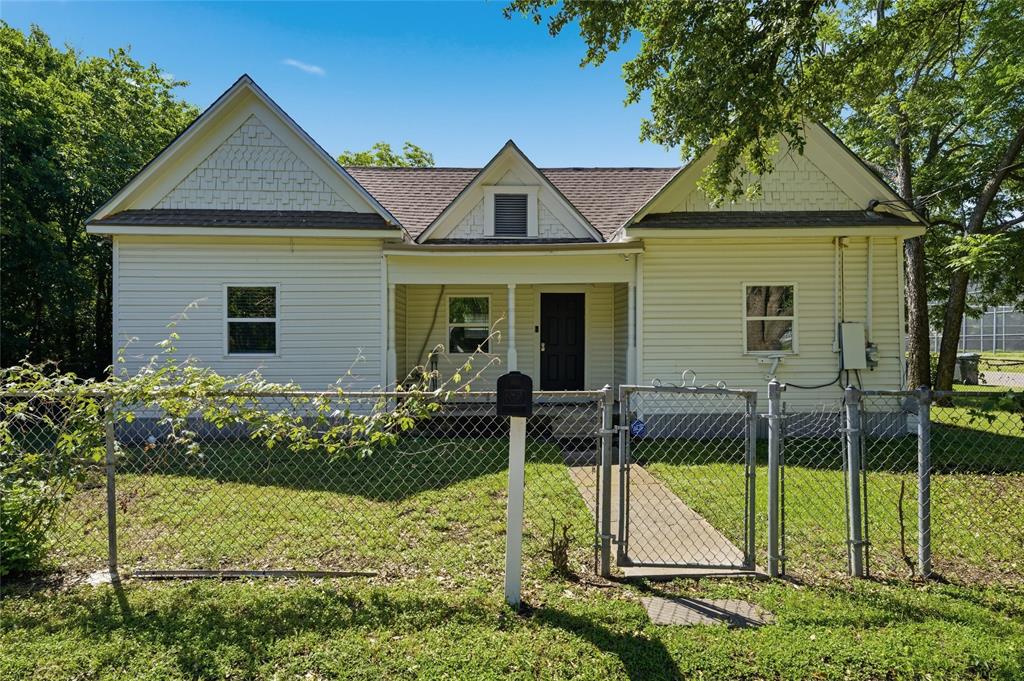 2320 Mistletoe Street Waco, TX 76706 - Photo 19 of 23 a view of a house with a yard