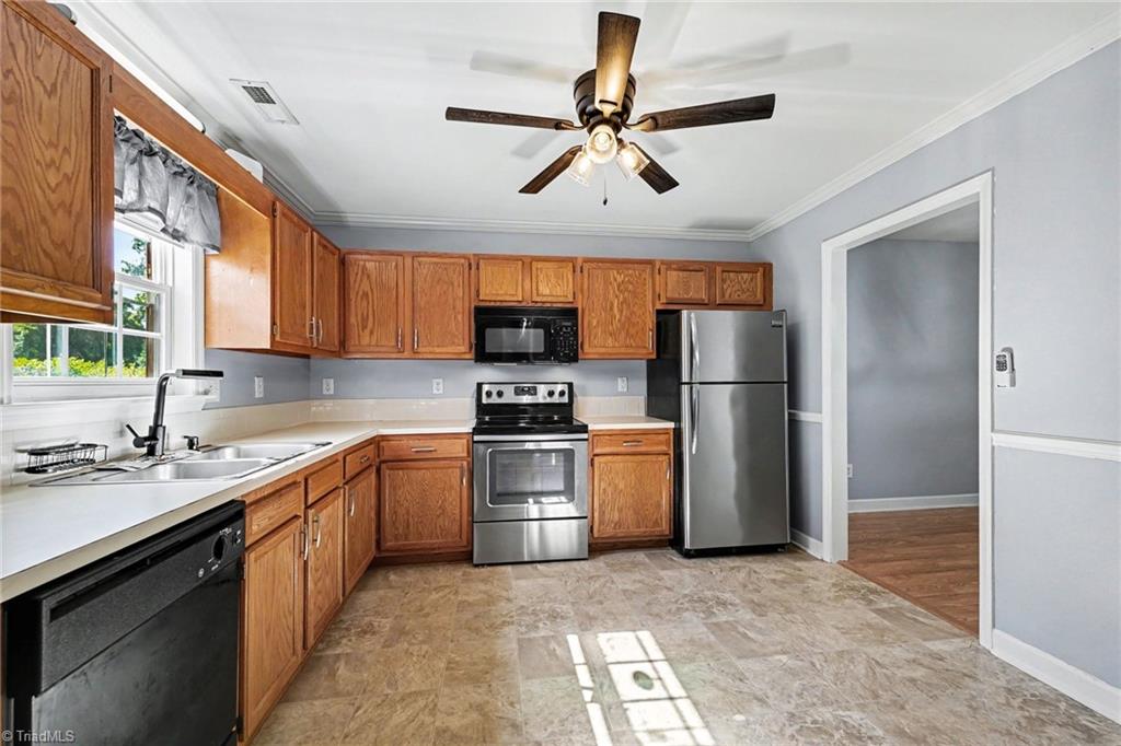 101 Troonsway Road Winston-Salem, NC 27127 - Photo 2 of 22 Virtual Staged