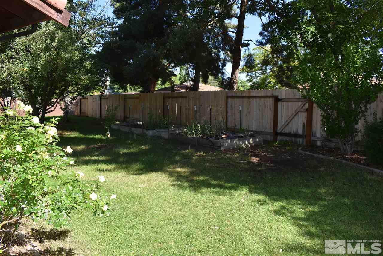1880 Sharon Way Reno, NV 89509 - Photo 25 of 25 a view of backyard with green space
