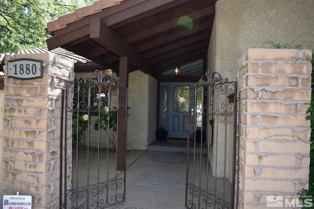 1880 Sharon Way Reno, NV 89509 - Photo 3 of 25 a view of entryway