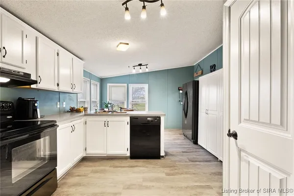 $189,900 | 11098 South Sunny Way, Hardinsburg, IN 47125