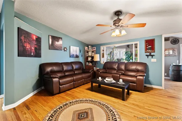 $189,900 | 11098 South Sunny Way, Hardinsburg, IN 47125