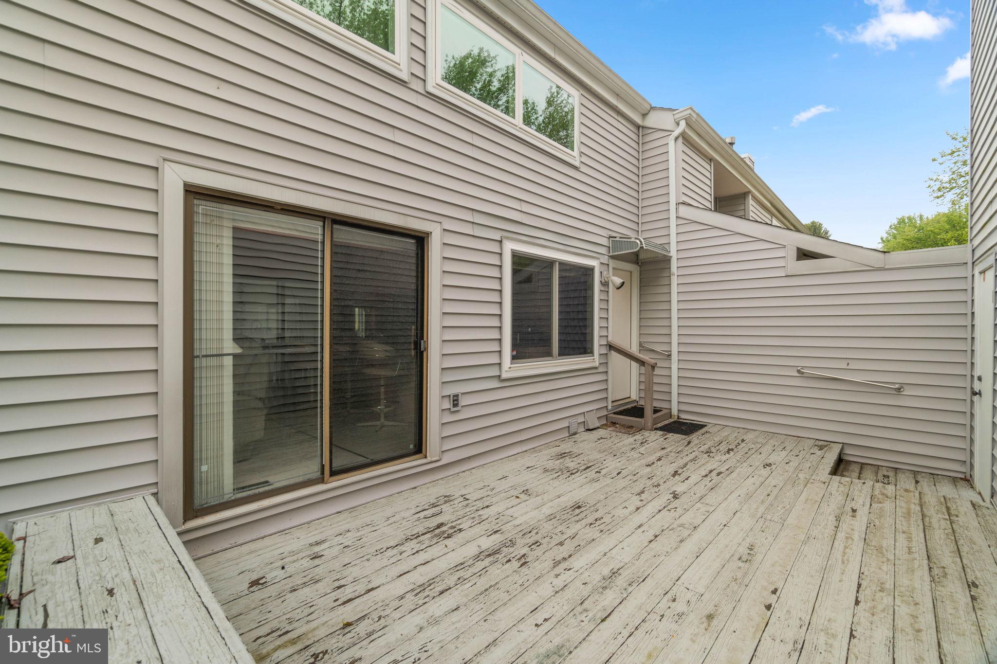 11102 Willow Bottom Drive Columbia, MD 21044 - Photo 26 of 44 Front patio between garage and home.