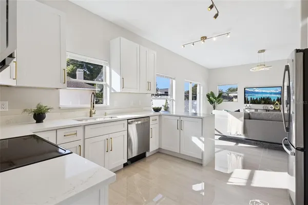 $649,000 | 1005 Chase Drive, Winter Garden, FL 34787