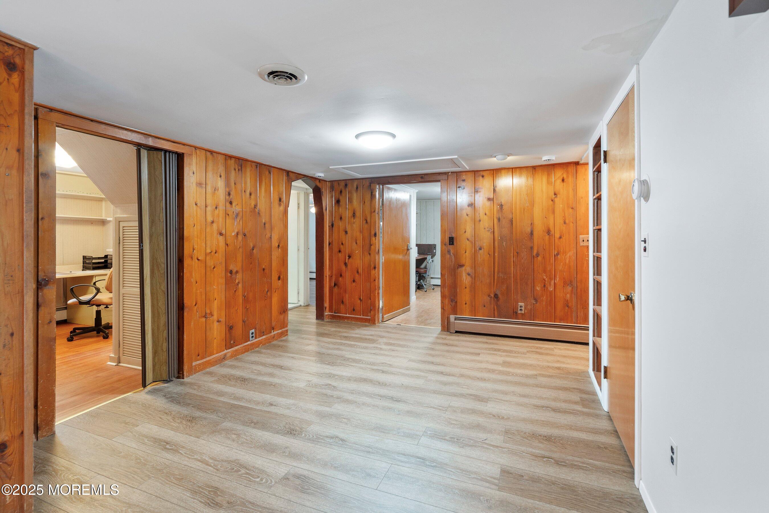 135 West Commodore Boulevard Jackson, NJ 08527 - Photo 13 of 27 13-Vestibule 1B