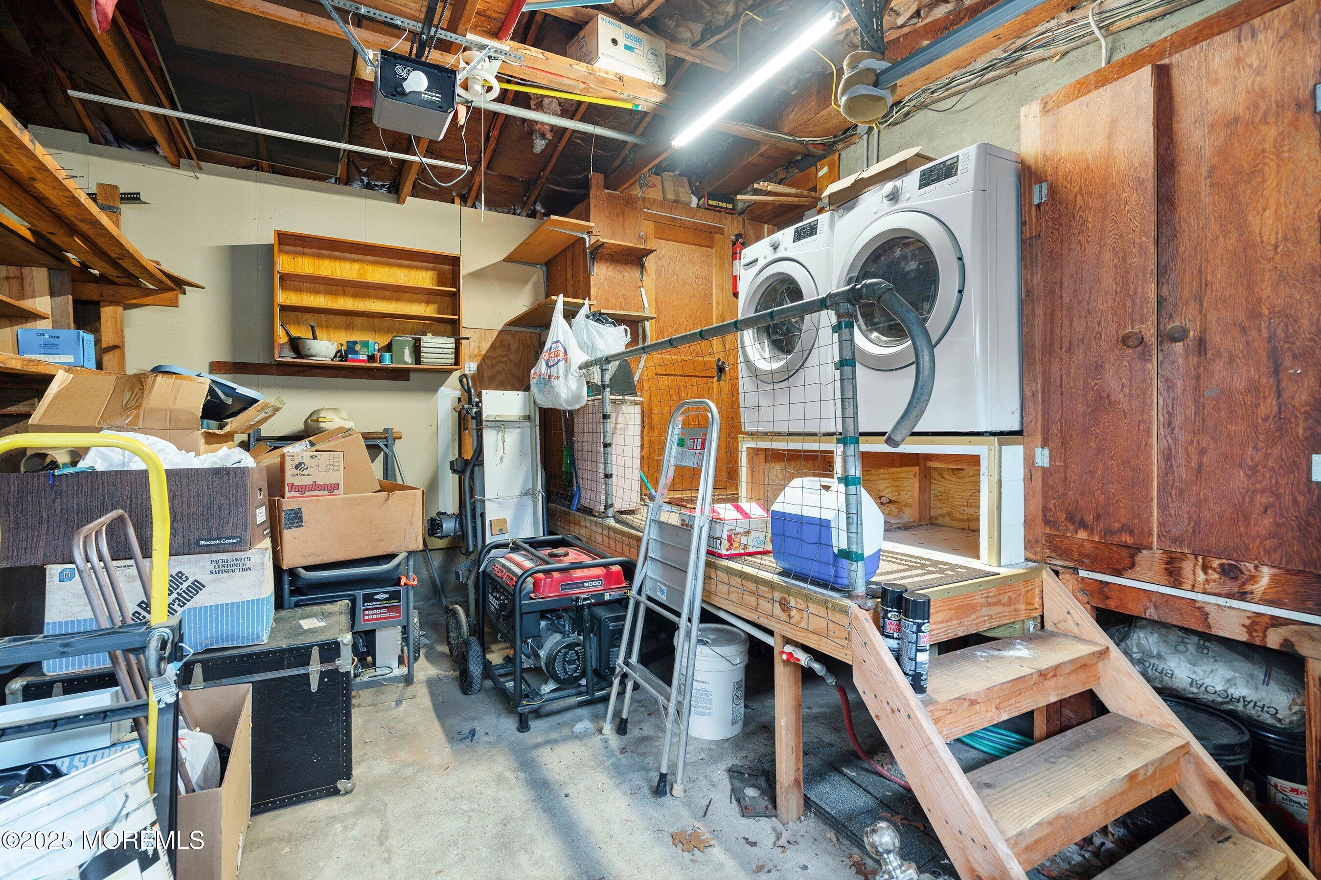 135 West Commodore Boulevard Jackson, NJ 08527 - Photo 23 of 27 23-Laundry