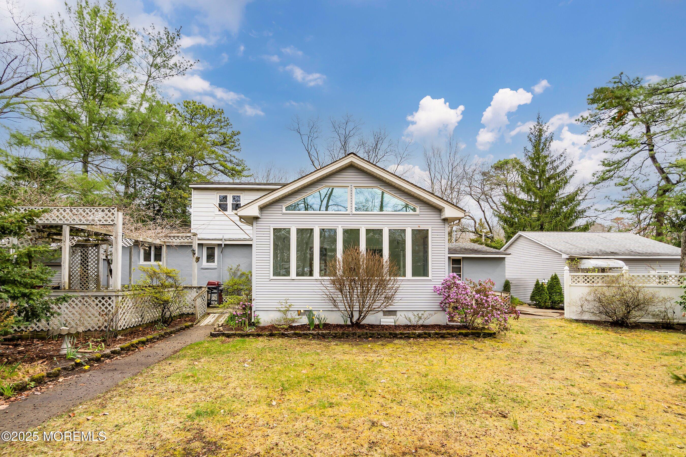 135 West Commodore Boulevard Jackson, NJ 08527 - Photo 25 of 27 25-Back