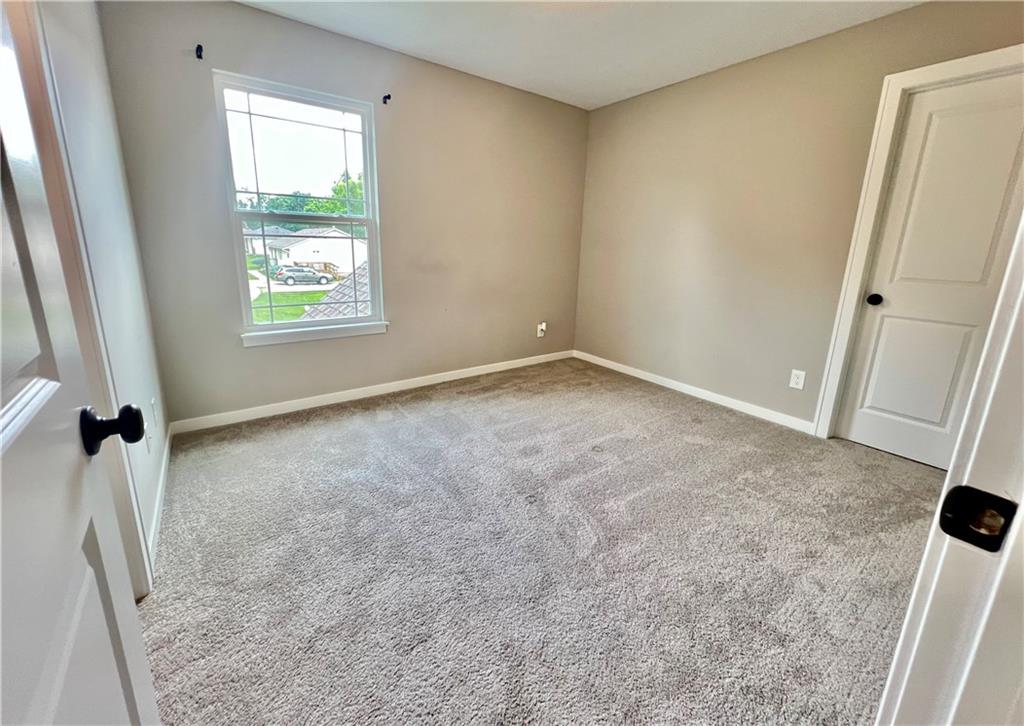 500 West Lawrence Avenue Spring Hill, KS 66083 - Photo 22 of 29