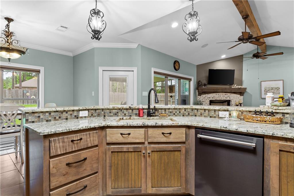 410 Timber Road Pineville, LA 71360 - Photo 3 of 50 Gallery Image 3