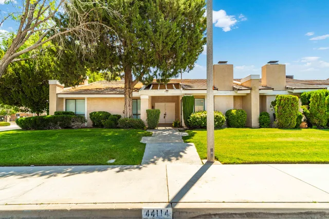 $385,000 | 44114 30th Street West, Lancaster, CA 93536