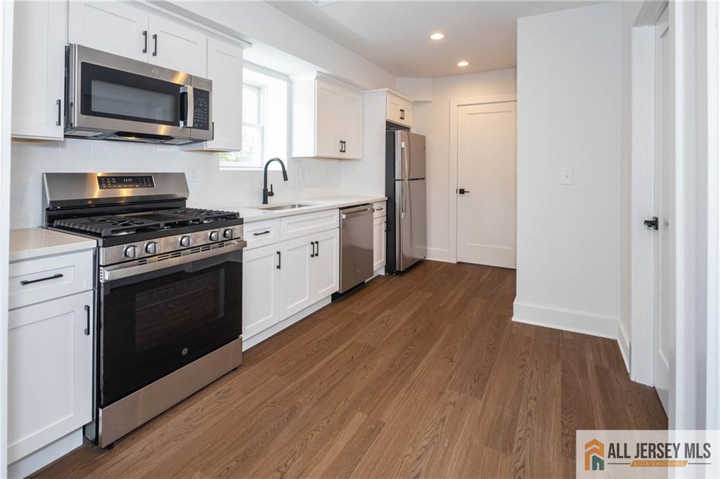 339 Crows Mill Road Fords, NJ 08863 - Photo 12 of 27