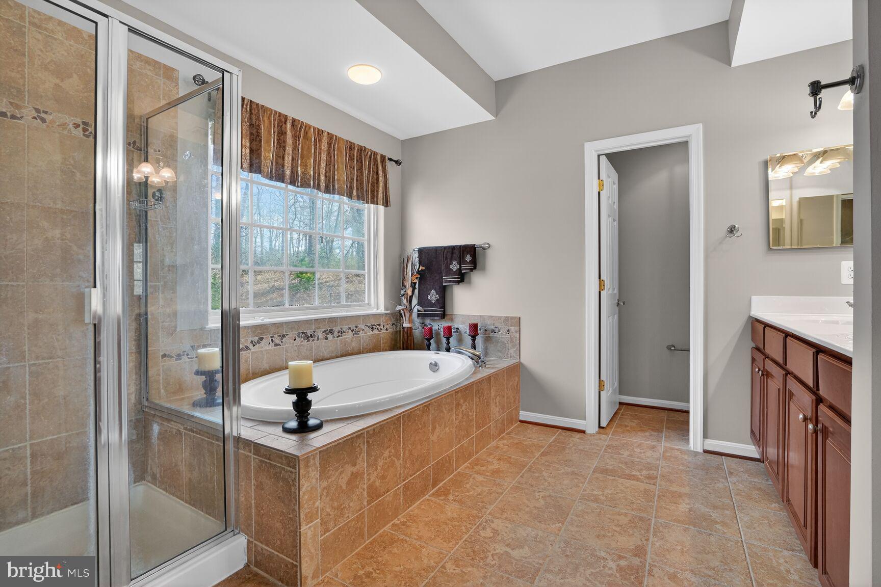 3308 McCorkle Court Triangle, VA 22172 - Photo 37 of 73 Primary Bathroom