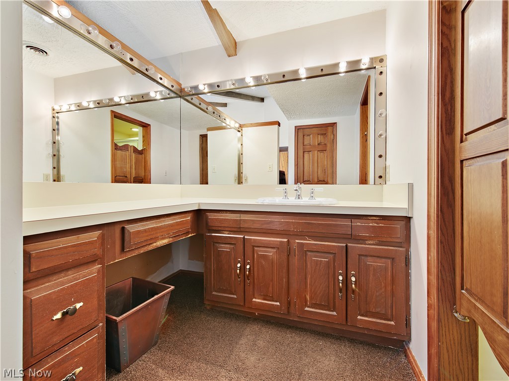 498 Center Road Akron, OH 44319 - Photo 22 of 35