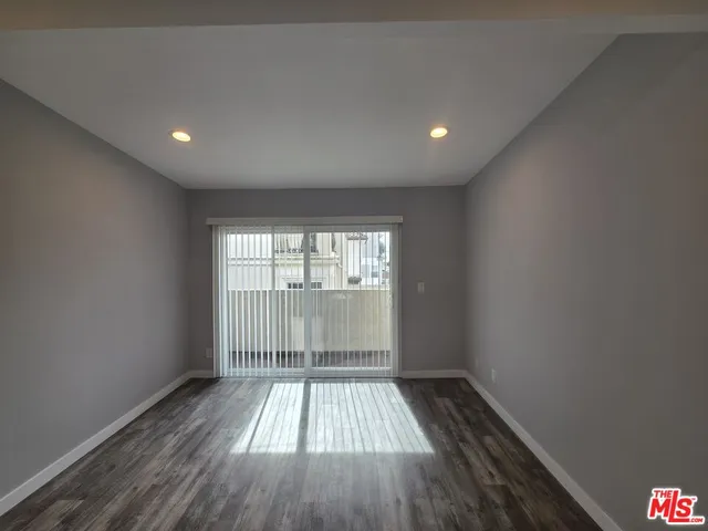 $3,000 | 210 South Lucia Avenue, Unit 3, Redondo Beach, CA 90277