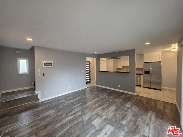 $3,000 | 210 South Lucia Avenue, Unit 3, Redondo Beach, CA 90277