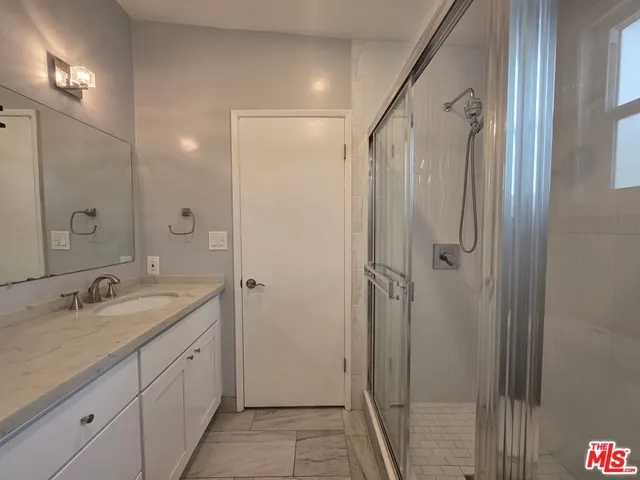 $3,000 | 210 South Lucia Avenue, Unit 3, Redondo Beach, CA 90277