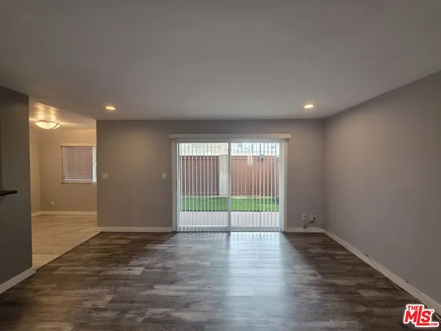 $3,000 | 210 South Lucia Avenue, Unit 3, Redondo Beach, CA 90277