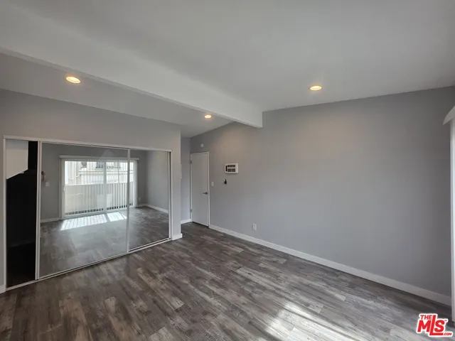 $3,000 | 210 South Lucia Avenue, Unit 3, Redondo Beach, CA 90277