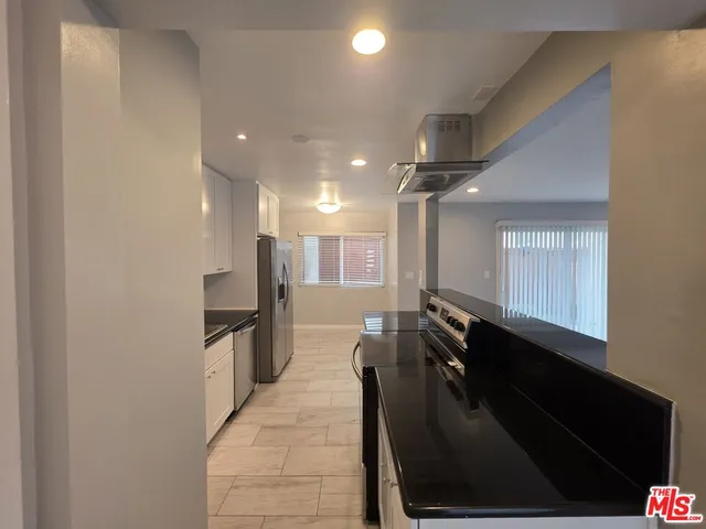 $3,000 | 210 South Lucia Avenue, Unit 3, Redondo Beach, CA 90277