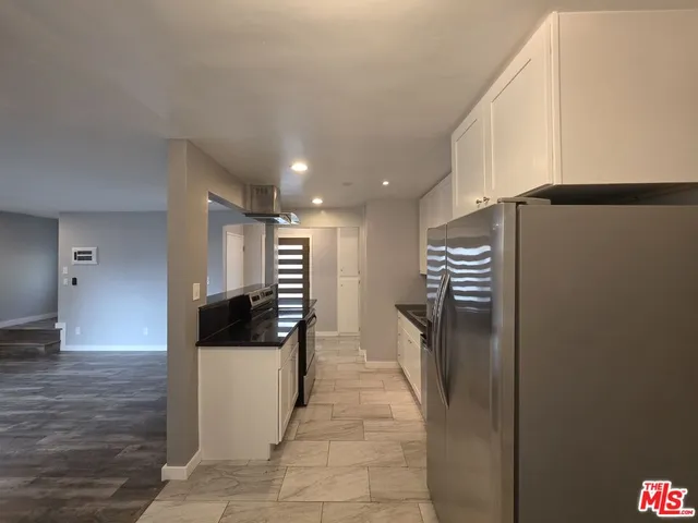 $3,000 | 210 South Lucia Avenue, Unit 3, Redondo Beach, CA 90277