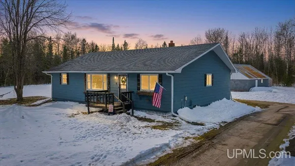 $184,536 | N17229 County Road 551, Wilson, MI 49896