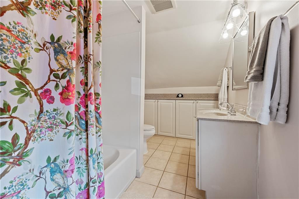 592 Blessing Street Pittsburgh, PA 15213 - Photo 14 of 21 Gallery Image 14