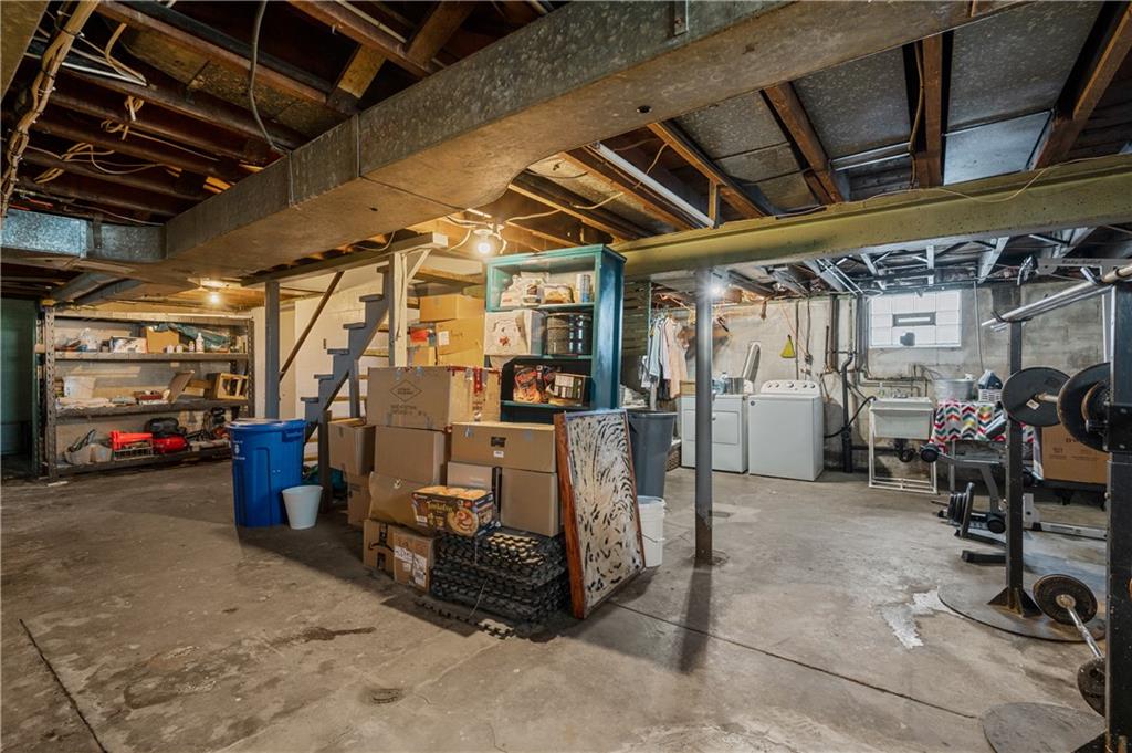 592 Blessing Street Pittsburgh, PA 15213 - Photo 20 of 21 Gallery Image 20