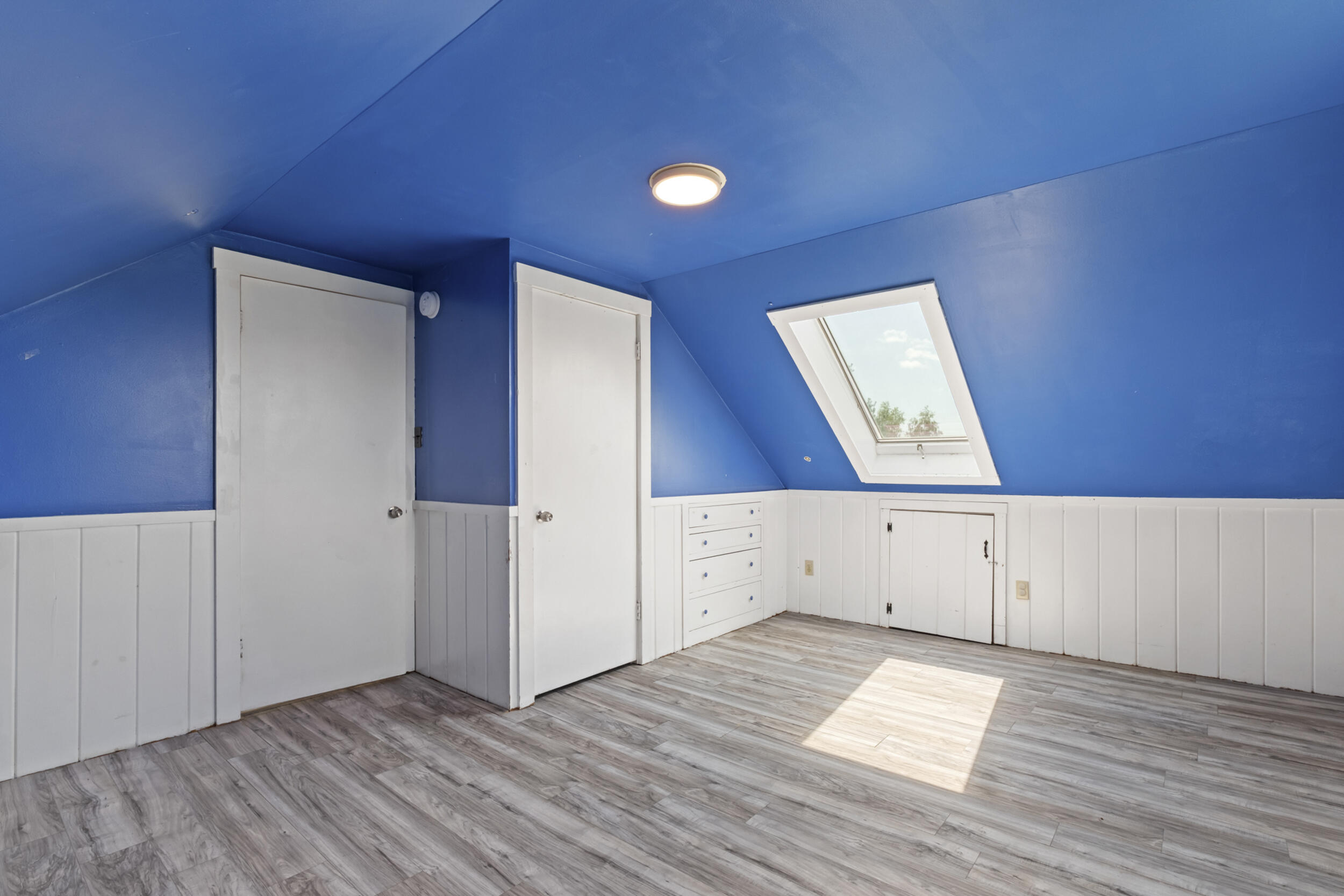 256 Belgrade Road Mount Vernon, ME 04352 - Photo 34 of 47 256_belgrade_rd-interior-18