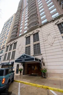 $445,000 | 1250 North Dearborn Street, Unit 5B, Chicago, IL 60610
