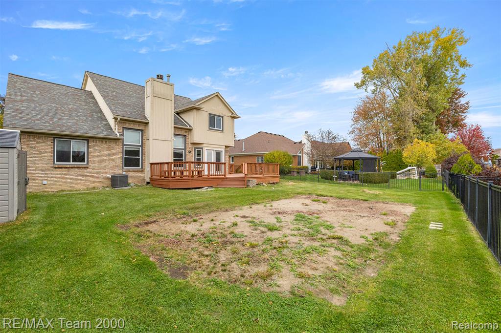51336 Pinewood Drive Macomb, MI 48042 - Photo 46 of 55 Gallery Image 46