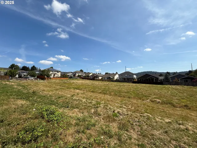 $1,200,000 | Southwest Hartley Avenue, Gresham, OR 97080