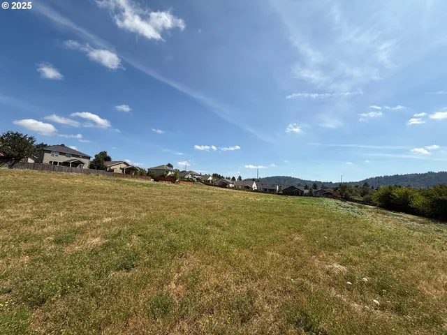 $1,200,000 | Southwest Hartley Avenue, Gresham, OR 97080